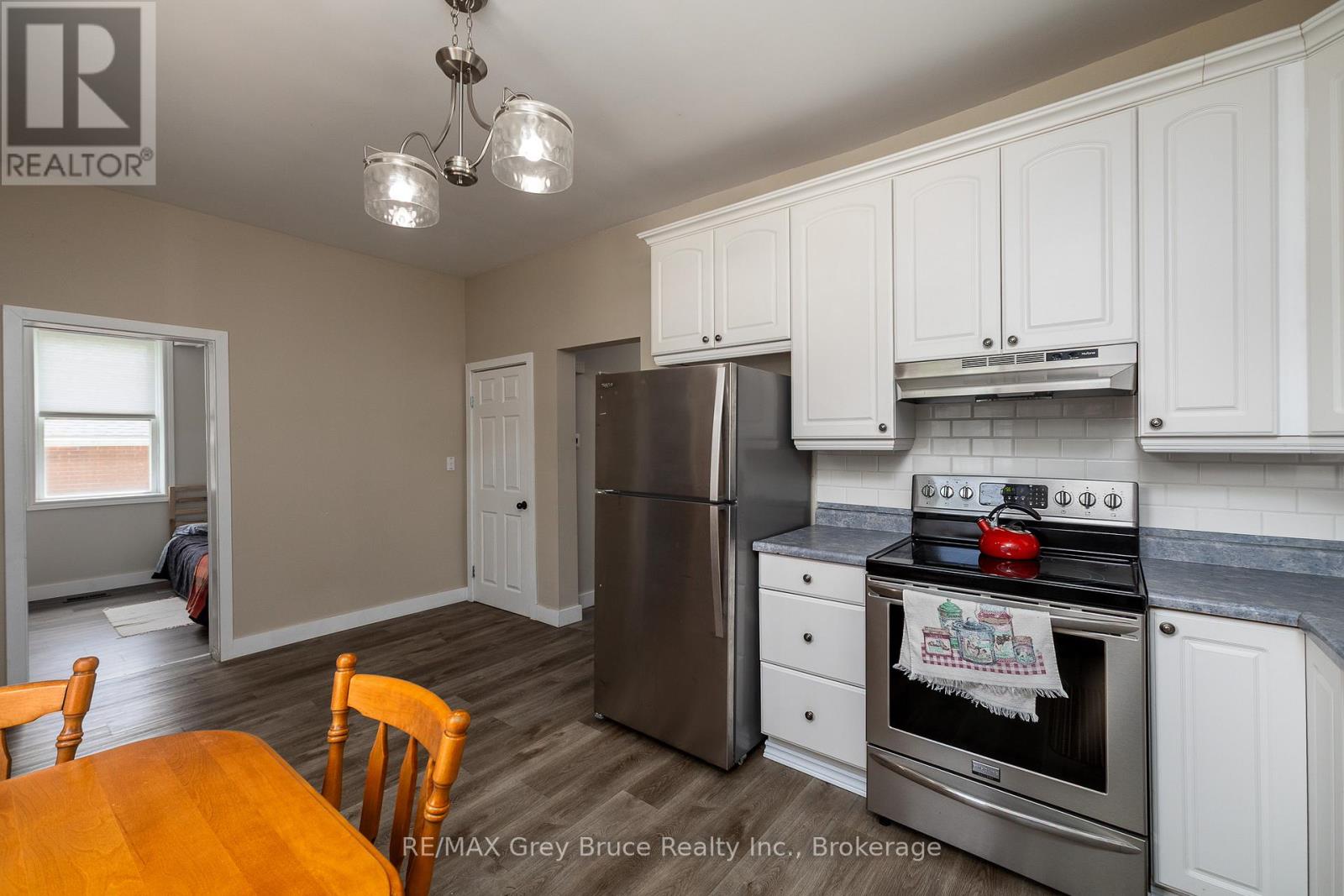 177 2nd Avenue Sw, Arran-Elderslie, Ontario  N0G 1L0 - Photo 9 - X13451770