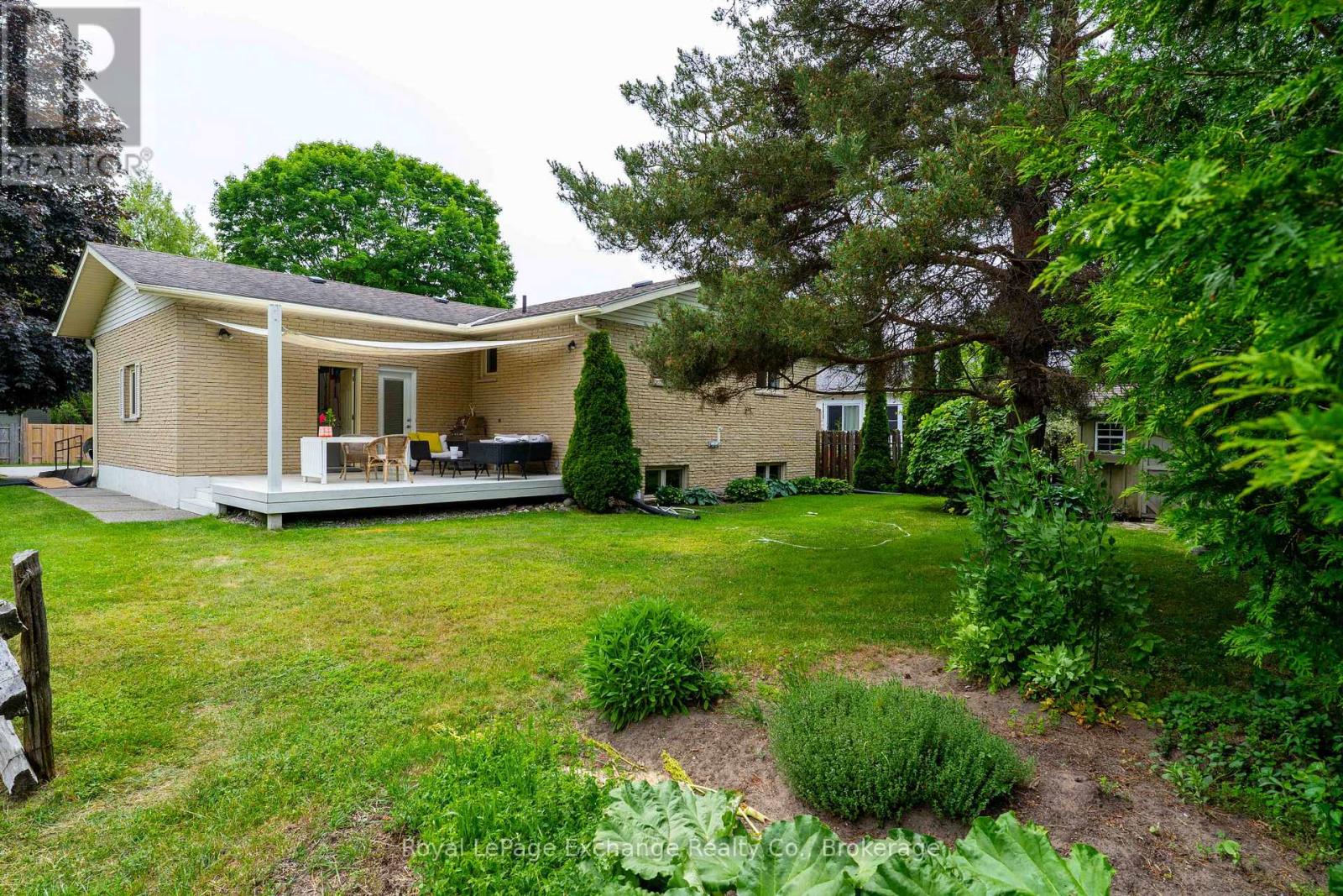579 Peirson Avenue, Saugeen Shores, Ontario  N0H 2C4 - Photo 12 - X13451974
