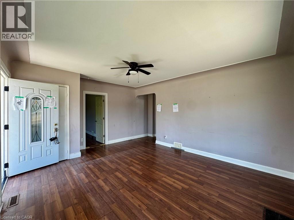 89 Lincoln Avenue, St. Catharines, Ontario  L2P 2E1 - Photo 3 - 40829387