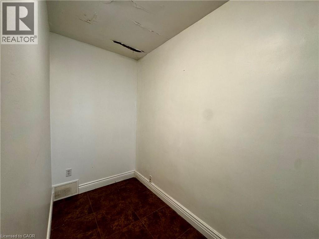 89 Lincoln Avenue, St. Catharines, Ontario  L2P 2E1 - Photo 7 - 40829387