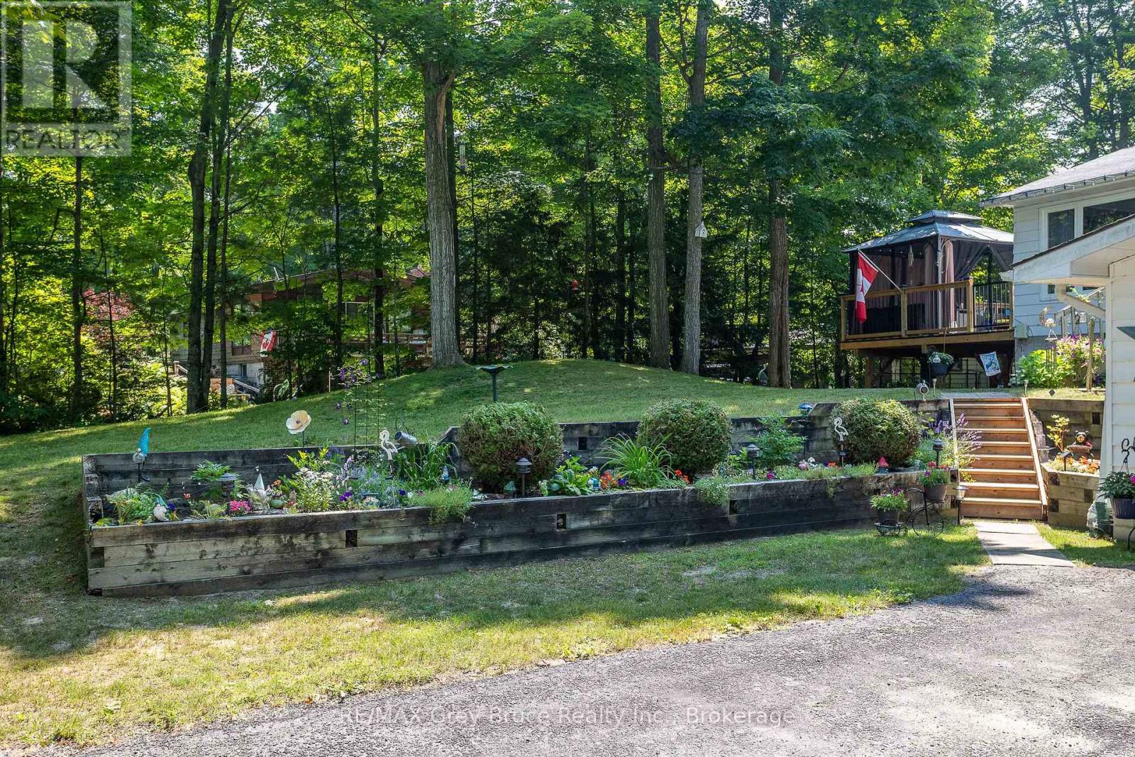 6 Jewel Bridge Road, South Bruce Peninsula, Ontario  N0H 2G0 - Photo 2 - X13452310