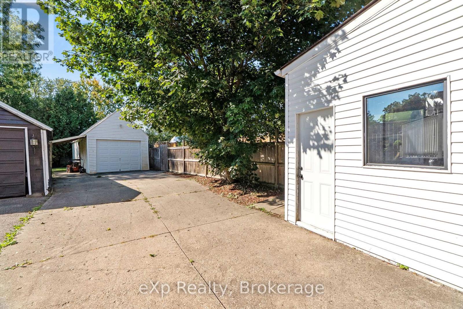63 Guelph Street, Stratford, Ontario  N5A 3W7 - Photo 4 - X13452320