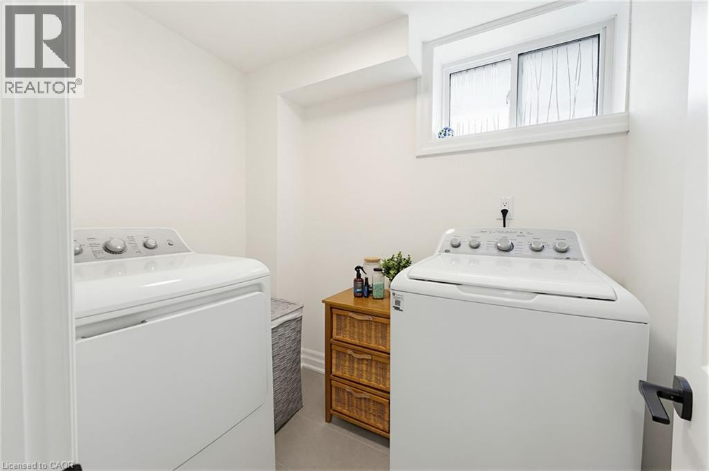 586 Woodland Avenue, Burlington, Ontario  L7R 2S5 - Photo 33 - 40840453