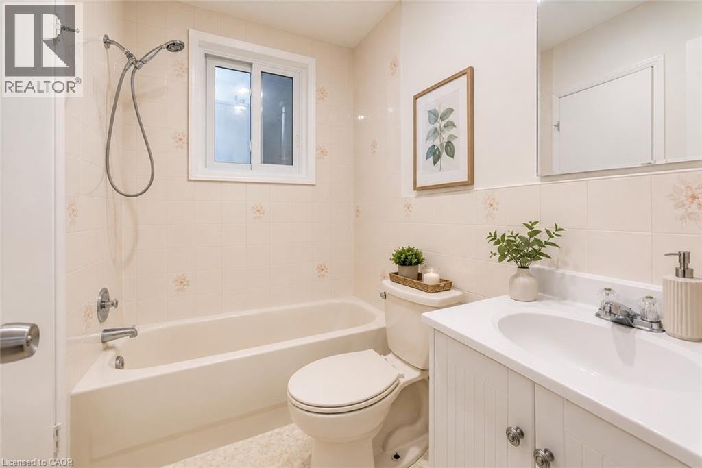 543 Glen Forrest Boulevard, Waterloo, Ontario  N2L 4J3 - Photo 12 - 40840389
