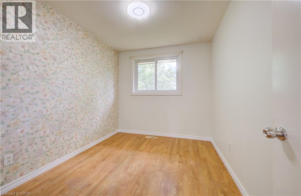 543 Glen Forrest Boulevard, Waterloo, Ontario  N2L 4J3 - Photo 14 - 40840389