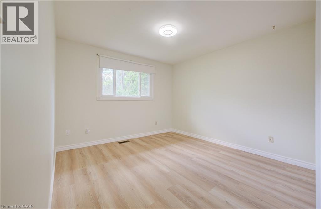 543 Glen Forrest Boulevard, Waterloo, Ontario  N2L 4J3 - Photo 16 - 40840389