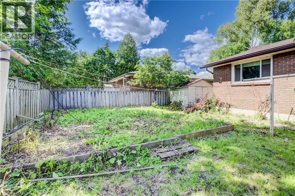 543 Glen Forrest Boulevard, Waterloo, Ontario  N2L 4J3 - Photo 28 - 40840389