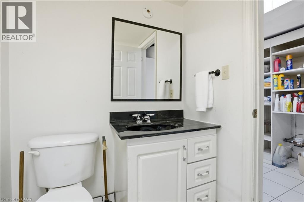 1321 Fairway Court, Burlington, Ontario  L7P 1M5 - Photo 36 - 40840353
