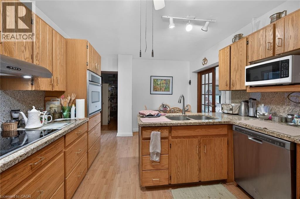 837 Smith Road, Ancaster, Ontario  L9G 3L1 - Photo 9 - 40840291