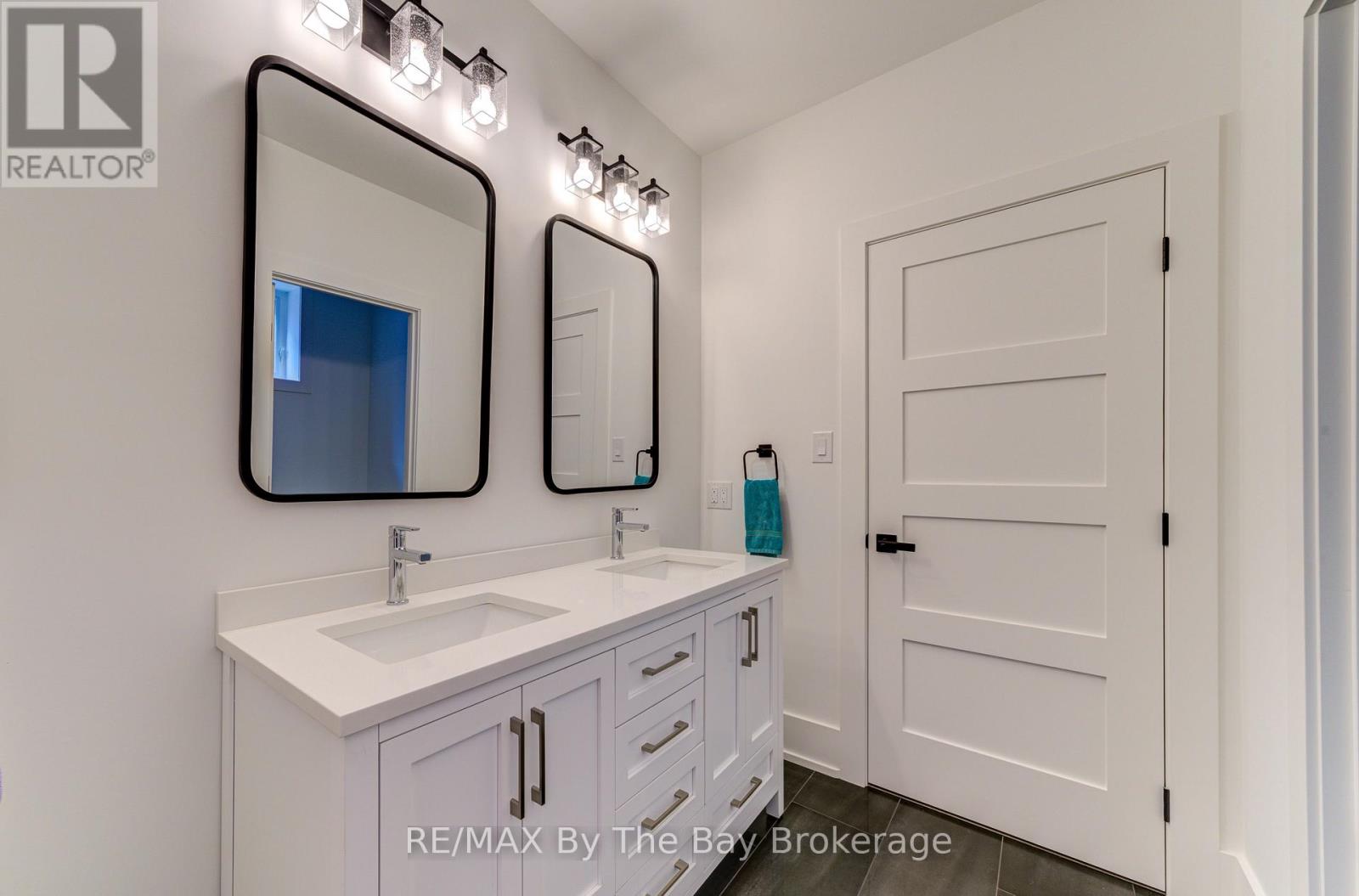 95 Spruce Street, Tiny, Ontario  L0L 1P1 - Photo 37 - S13452718