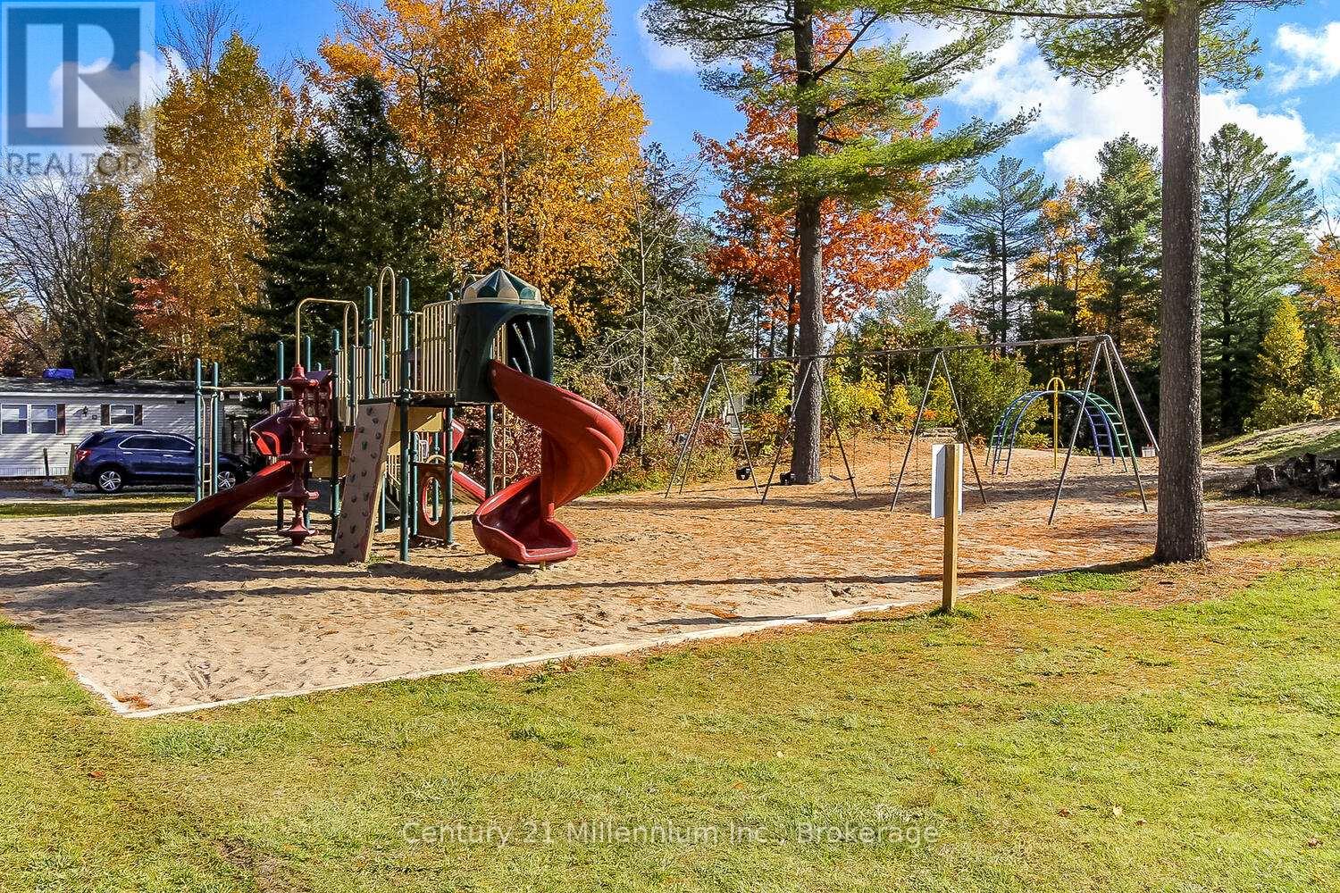 45 - 85 Theme Park Drive, Wasaga Beach, Ontario  L9Z 1X7 - Photo 31 - S13452740