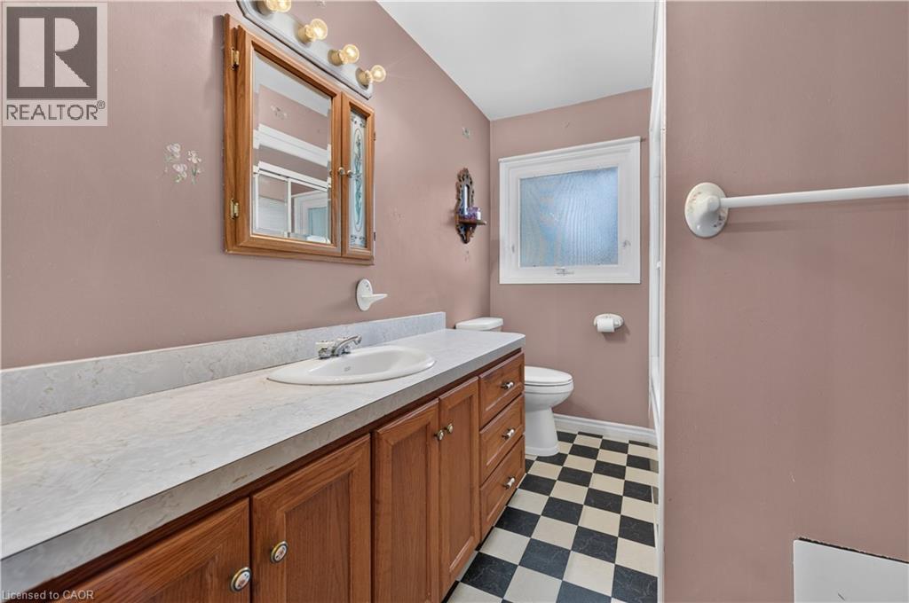 8223 Concession 5 Road, Caistor Centre, Ontario  L0R 1E0 - Photo 25 - 40840470
