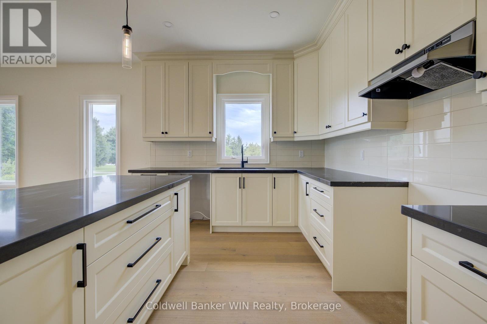 647 Martin Street, Wellington North, Ontario  N0G 2L3 - Photo 12 - X13452780