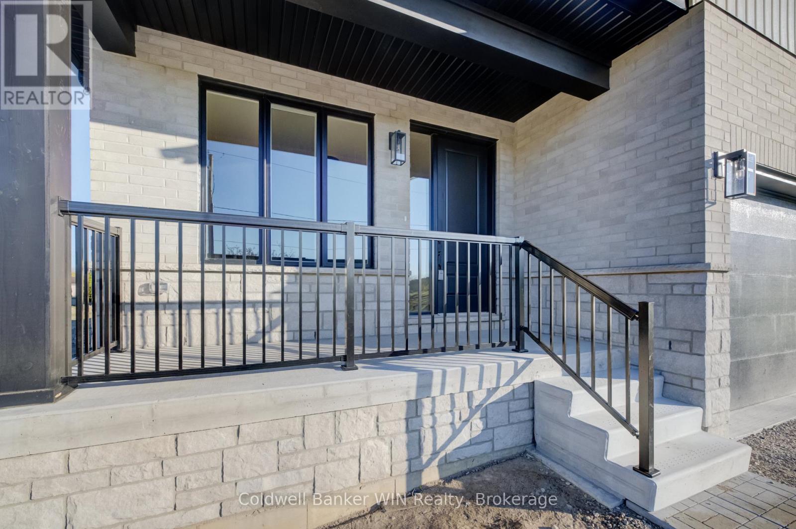 647 Martin Street, Wellington North, Ontario  N0G 2L3 - Photo 2 - X13452780