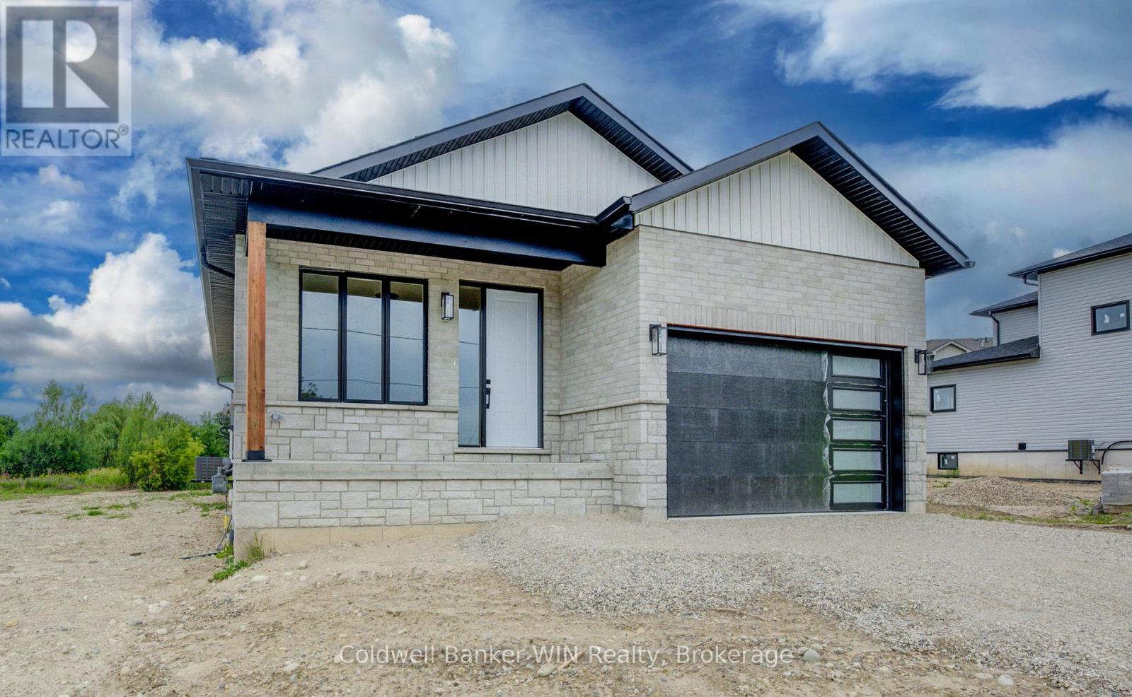 647 Martin Street, Wellington North, Ontario  N0G 2L3 - Photo 29 - X13452780