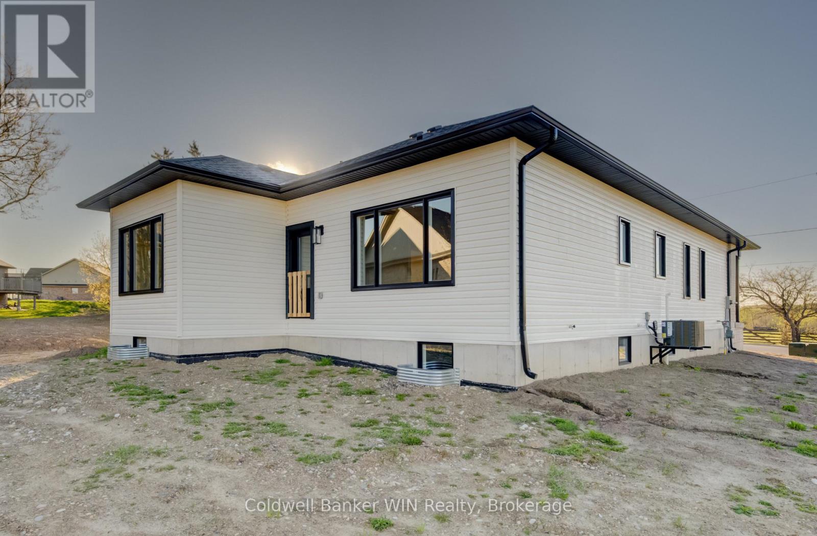 647 Martin Street, Wellington North, Ontario  N0G 2L3 - Photo 32 - X13452780