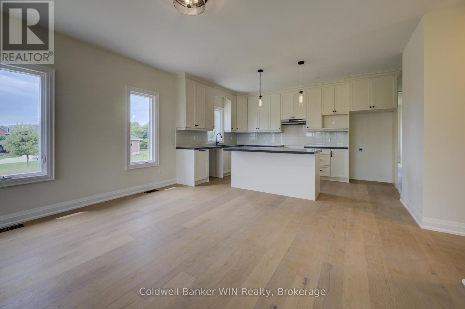 647 Martin Street, Wellington North, Ontario  N0G 2L3 - Photo 5 - X13452780