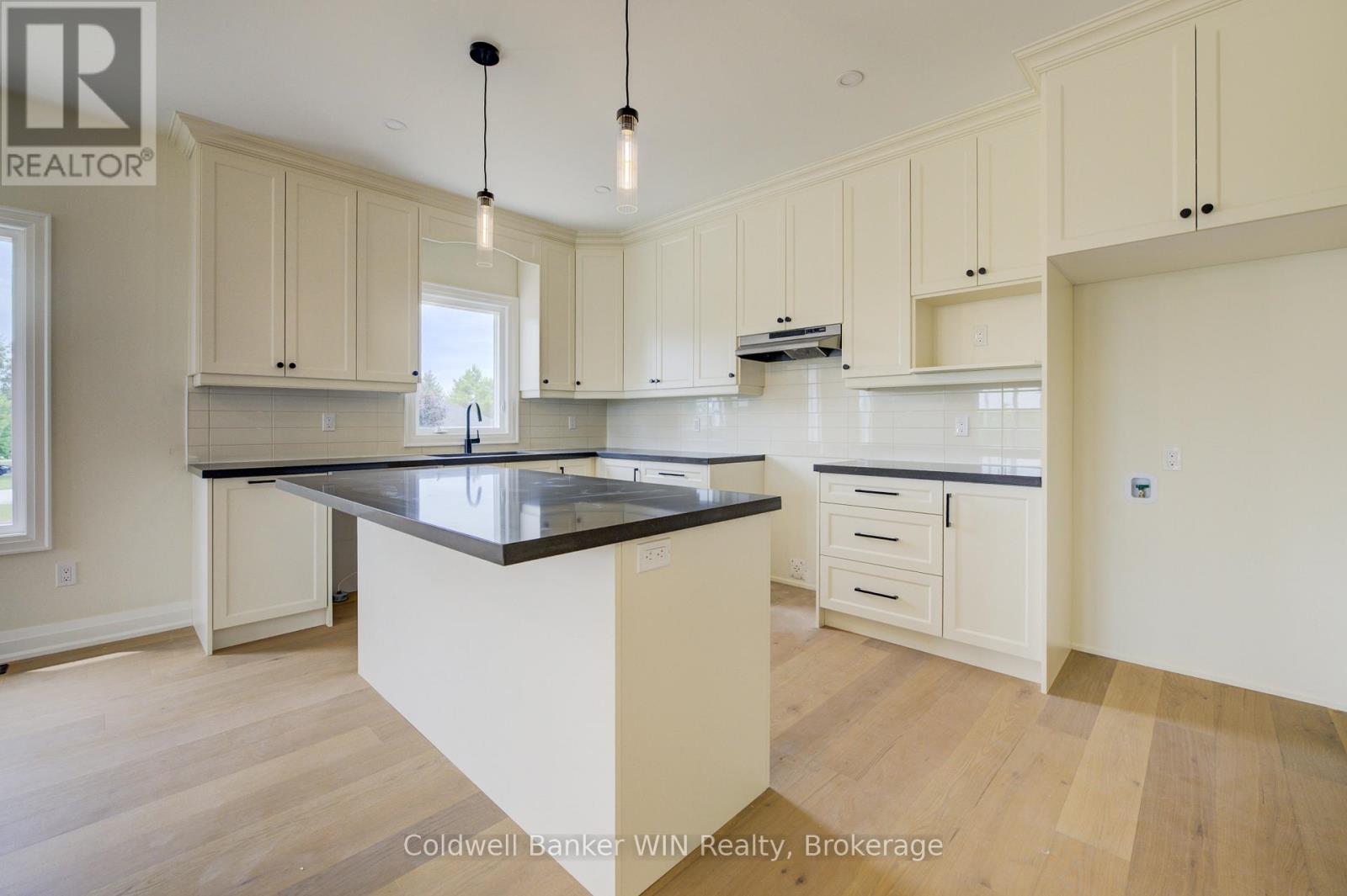 647 Martin Street, Wellington North, Ontario  N0G 2L3 - Photo 7 - X13452780