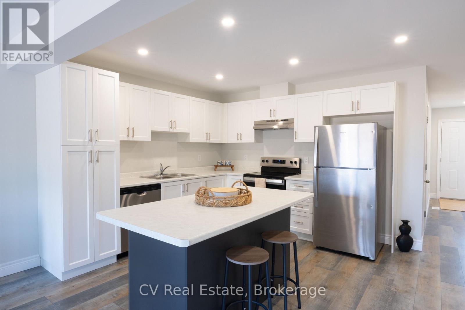 209 Equality Drive, Meaford, Ontario  N4L 0B4 - Photo 6 - X13452812