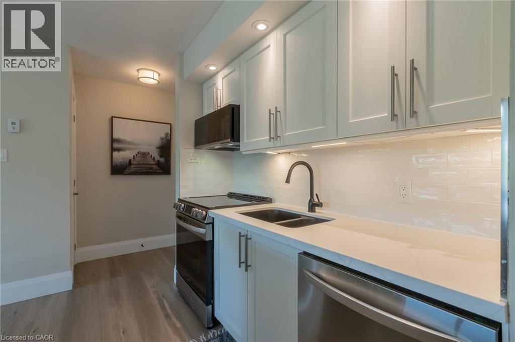 1235 Deerhurst Drive Unit# 305, Huntsville, Ontario  P1H 2E8 - Photo 12 - 40840206