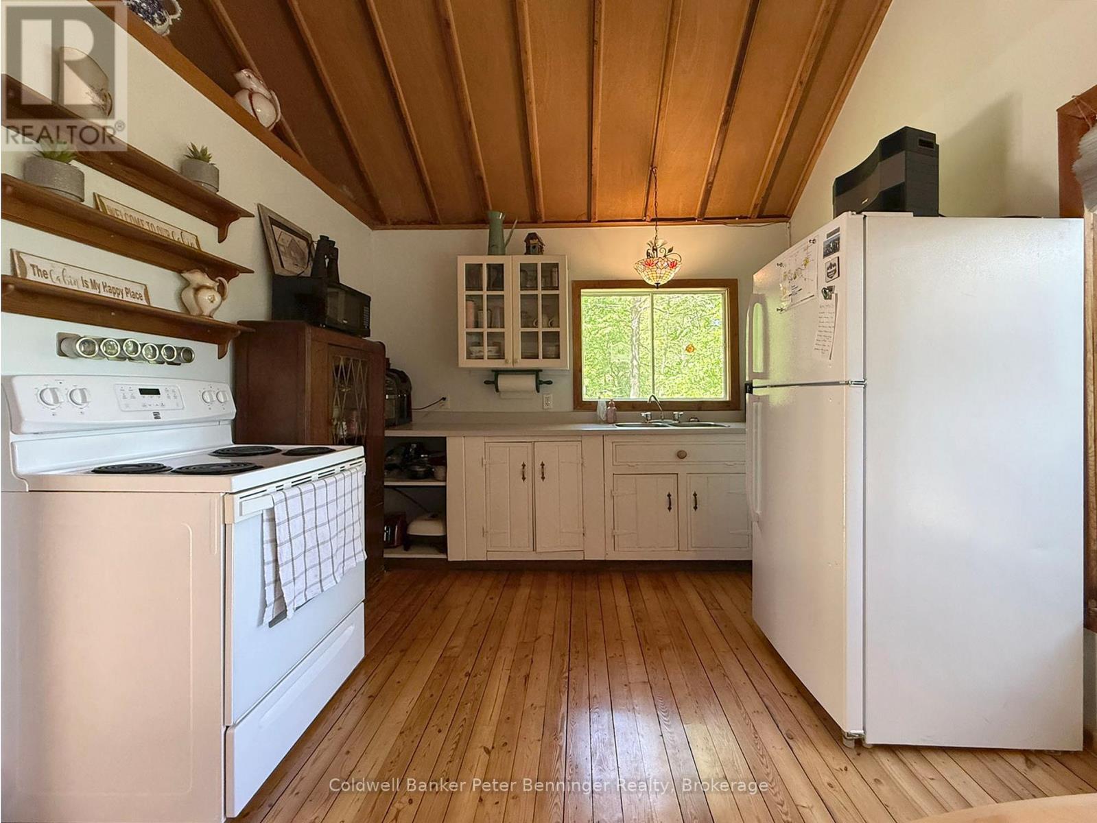 300 Canrobert Street, Arran-Elderslie, Ontario  N0G 2N0 - Photo 6 - X13453226