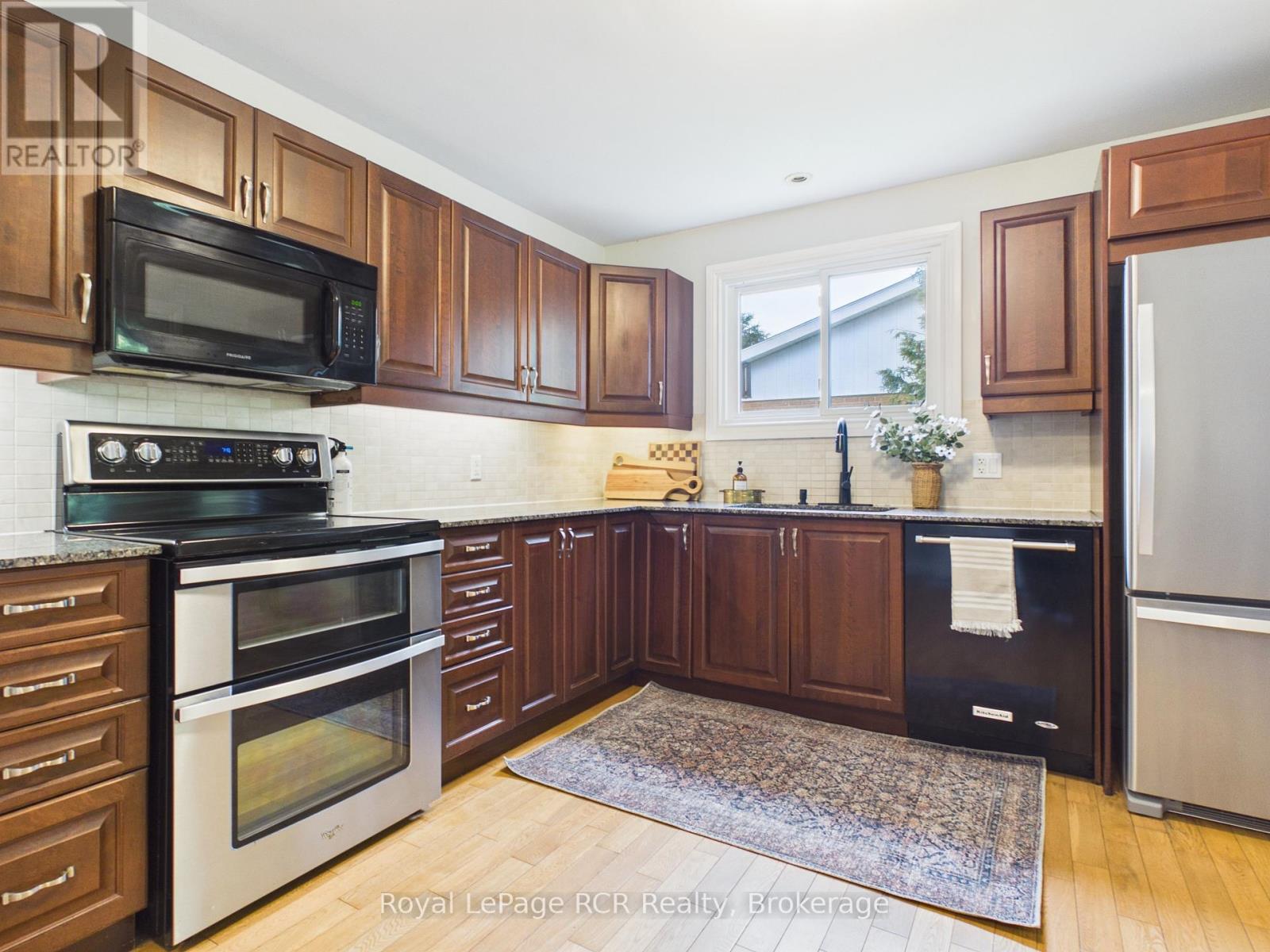 383 Wellington Street, Saugeen Shores, Ontario  N0H 2C4 - Photo 10 - X13453272