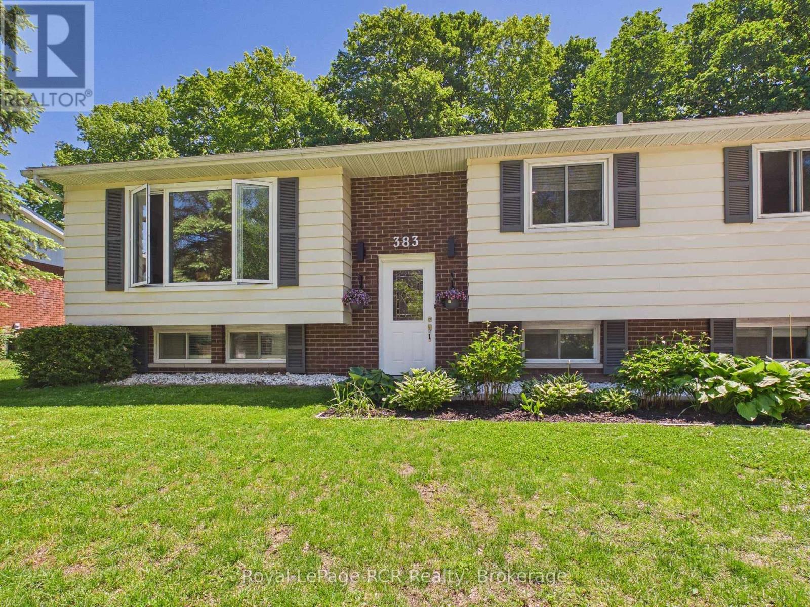 383 Wellington Street, Saugeen Shores, Ontario  N0H 2C4 - Photo 2 - X13453272