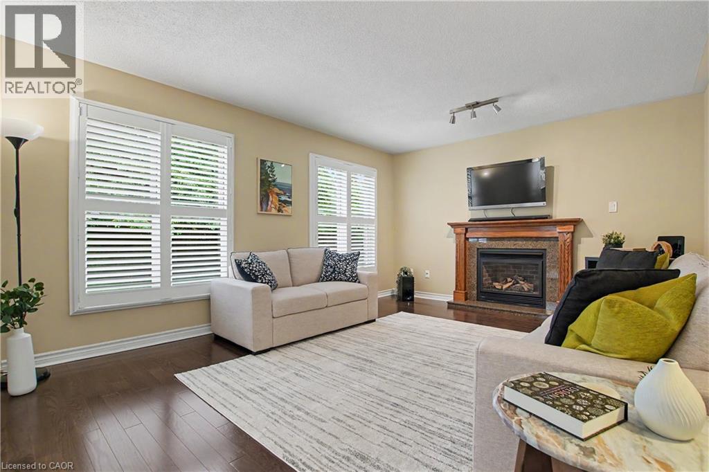 4237 Millcroft Park Drive, Burlington, Ontario  L7M 3V7 - Photo 12 - 40837684