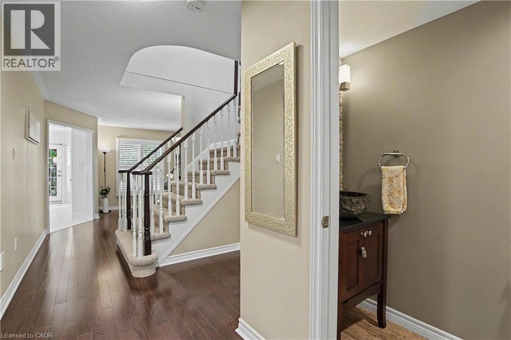 4237 Millcroft Park Drive, Burlington, Ontario  L7M 3V7 - Photo 19 - 40837684