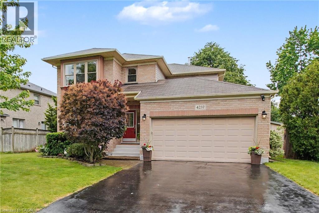 4237 Millcroft Park Drive, Burlington, Ontario  L7M 3V7 - Photo 2 - 40837684