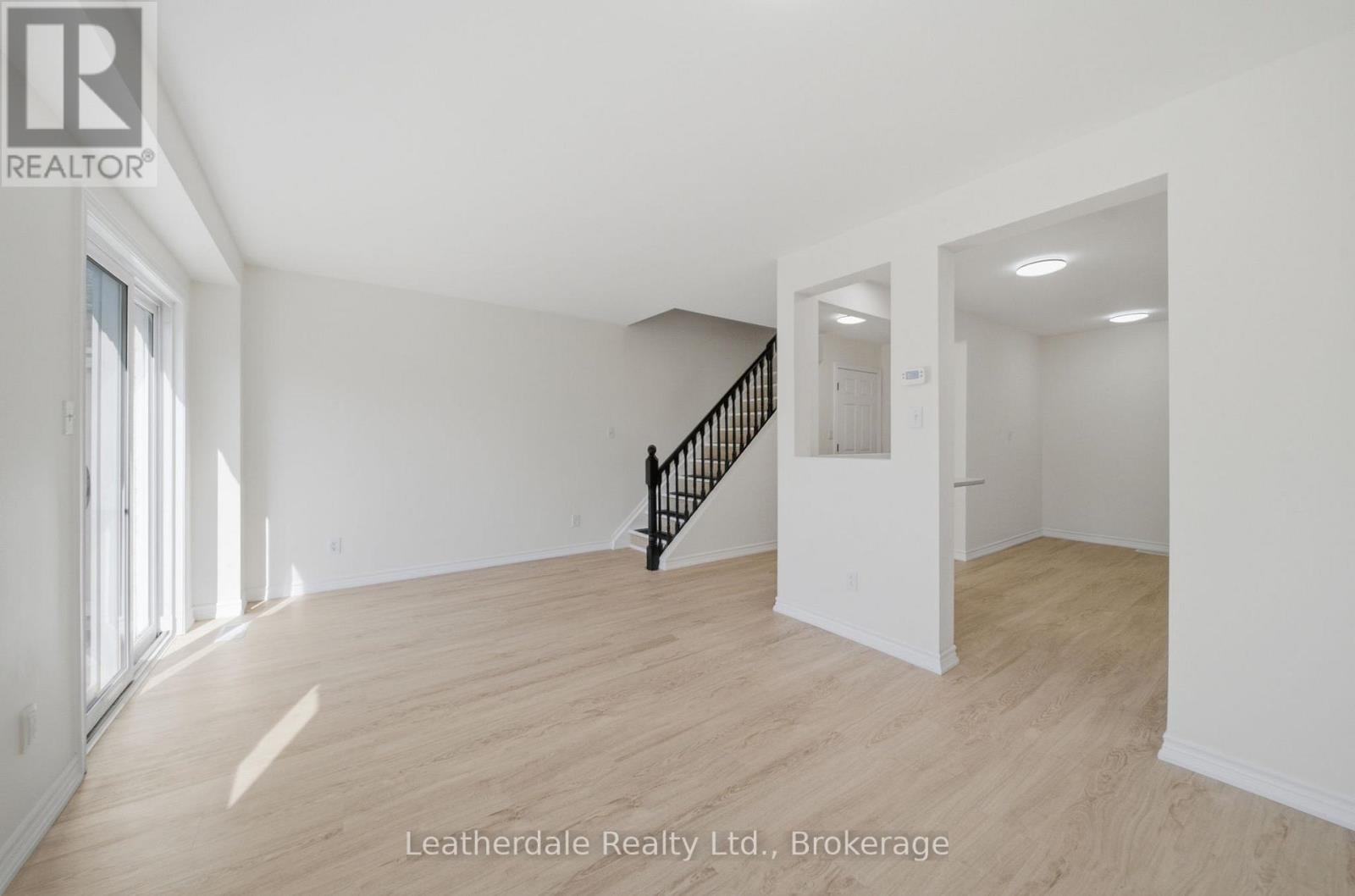21 - 325 West Street N, Orillia, Ontario  L3V 7P4 - Photo 10 - S13453354