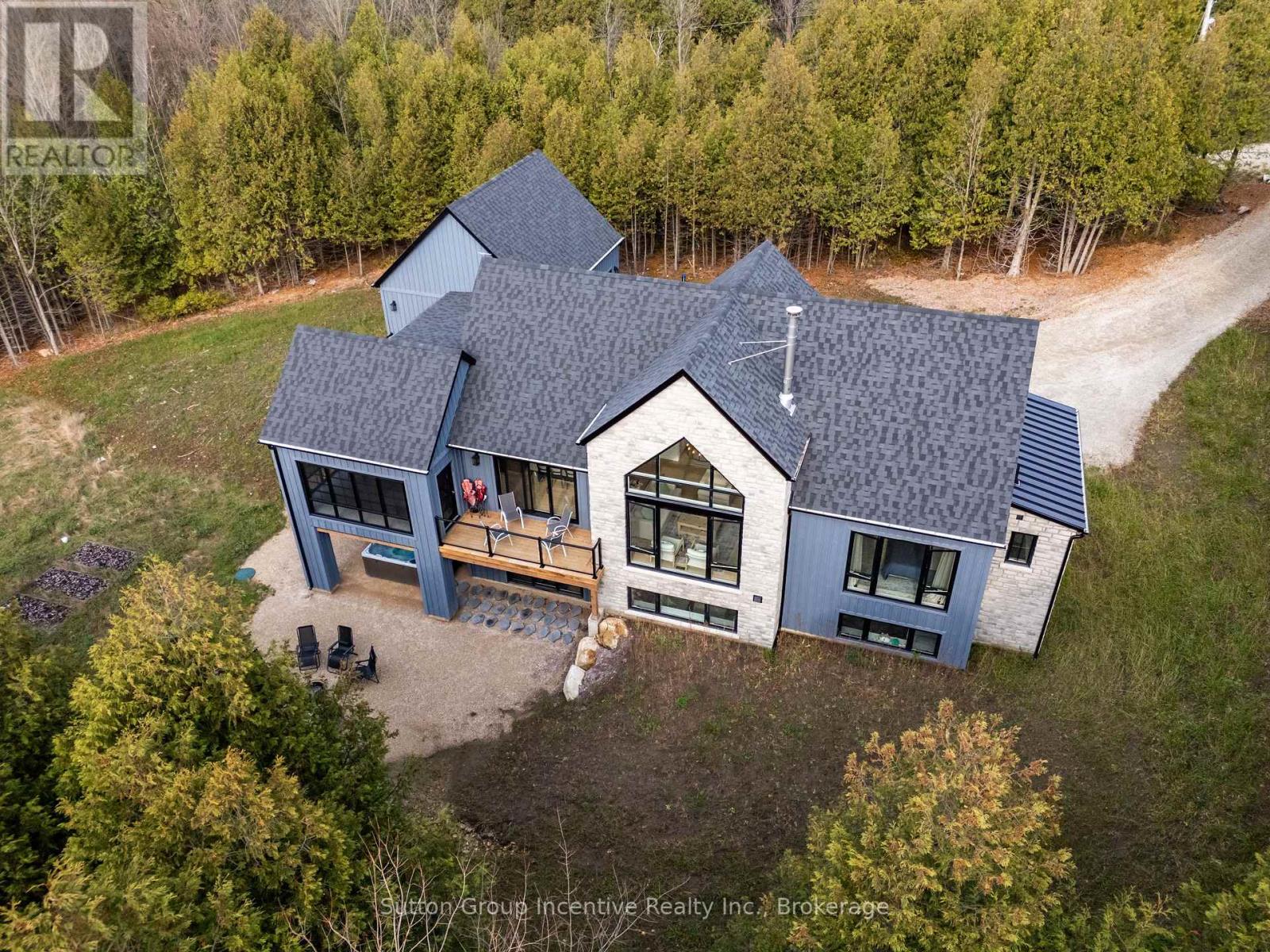130 St Arnaud Street, Grey Highlands, Ontario  N0C 1H0 - Photo 3 - X13453396