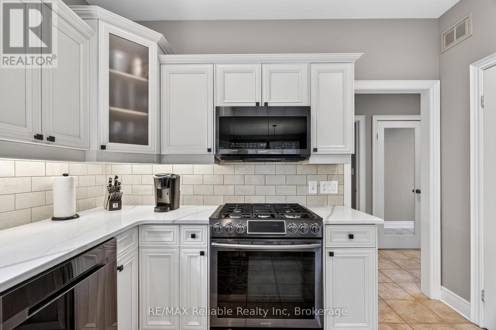11 Harbour Court, Bluewater, Ontario  N0M 1G0 - Photo 18 - X13453476