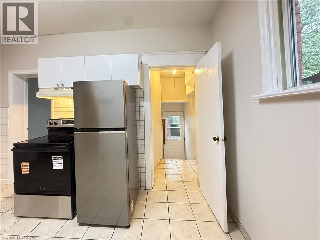 24 Somerset Avenue, Hamilton, Ontario  L8L 2L5 - Photo 11 - 40840464