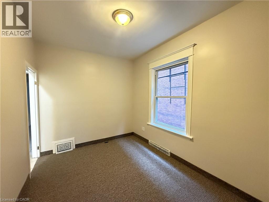 24 Somerset Avenue, Hamilton, Ontario  L8L 2L5 - Photo 12 - 40840464
