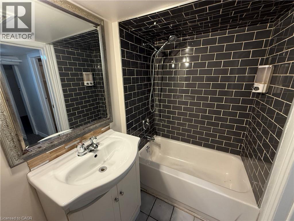 24 Somerset Avenue, Hamilton, Ontario  L8L 2L5 - Photo 25 - 40840464
