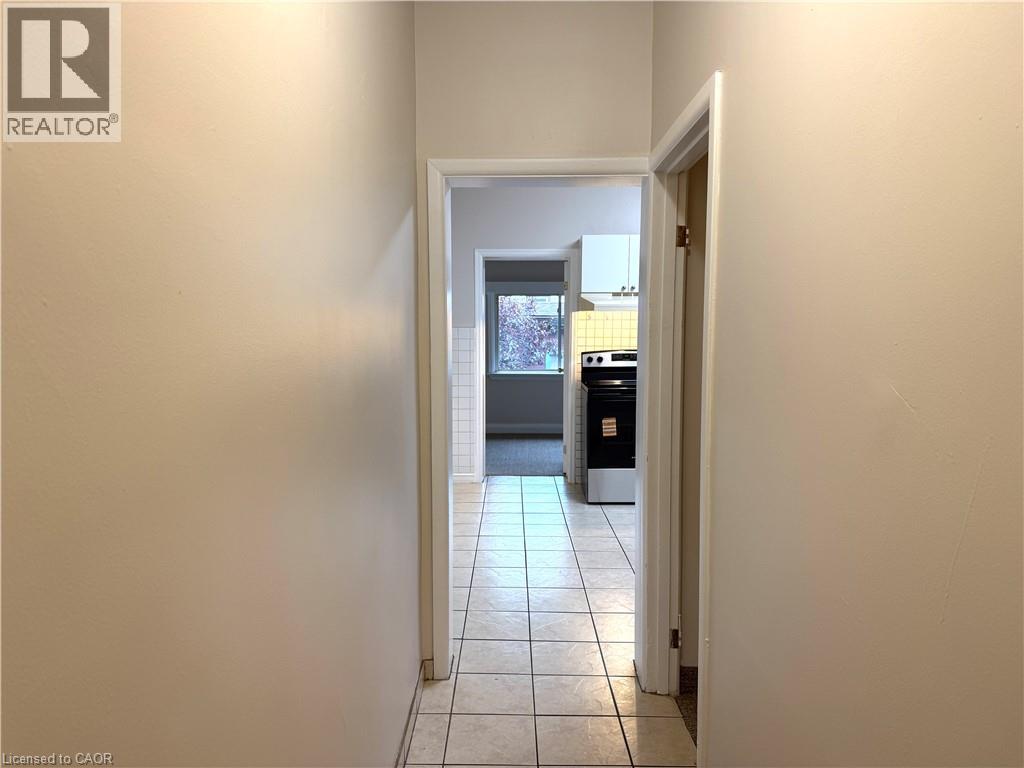 24 Somerset Avenue, Hamilton, Ontario  L8L 2L5 - Photo 6 - 40840464