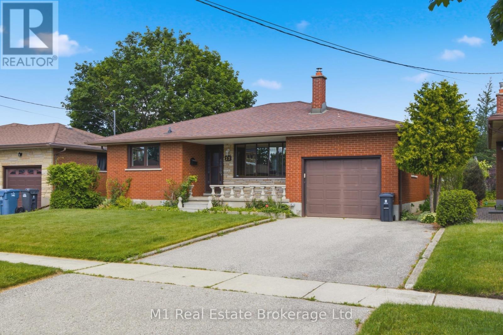 27 Palermo Crescent, Guelph, Ontario  N1E 2J8 - Photo 2 - X13453632
