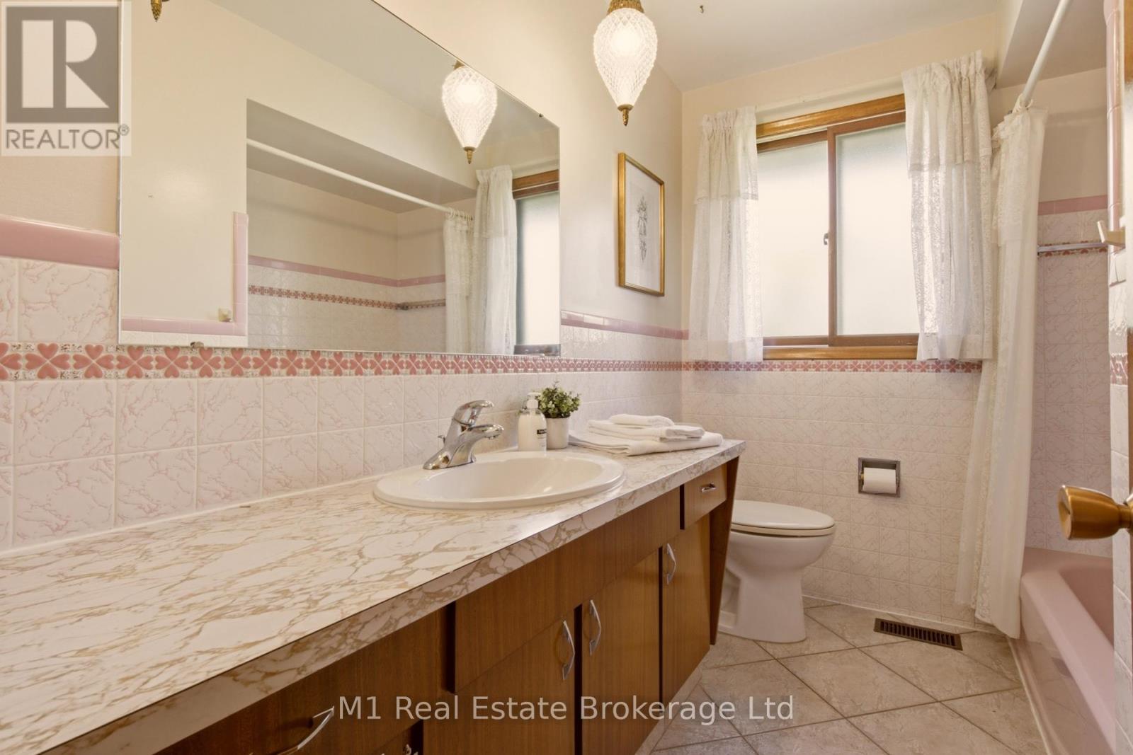 27 Palermo Crescent, Guelph, Ontario  N1E 2J8 - Photo 21 - X13453632