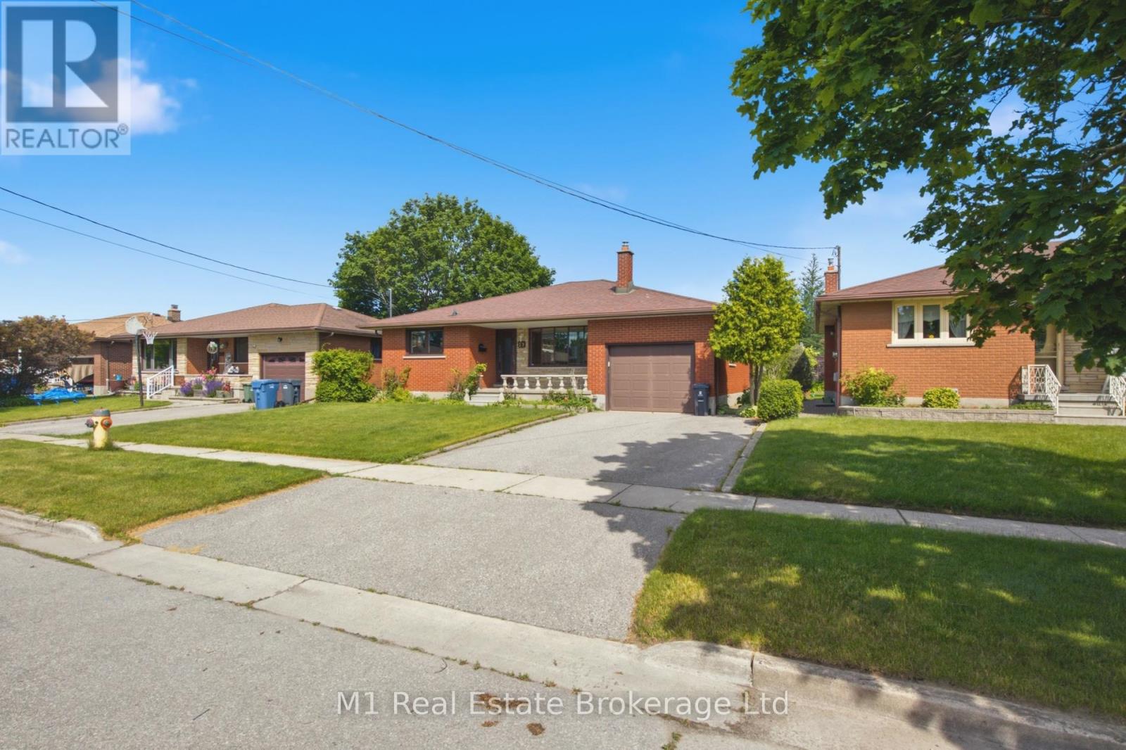 27 Palermo Crescent, Guelph, Ontario  N1E 2J8 - Photo 3 - X13453632