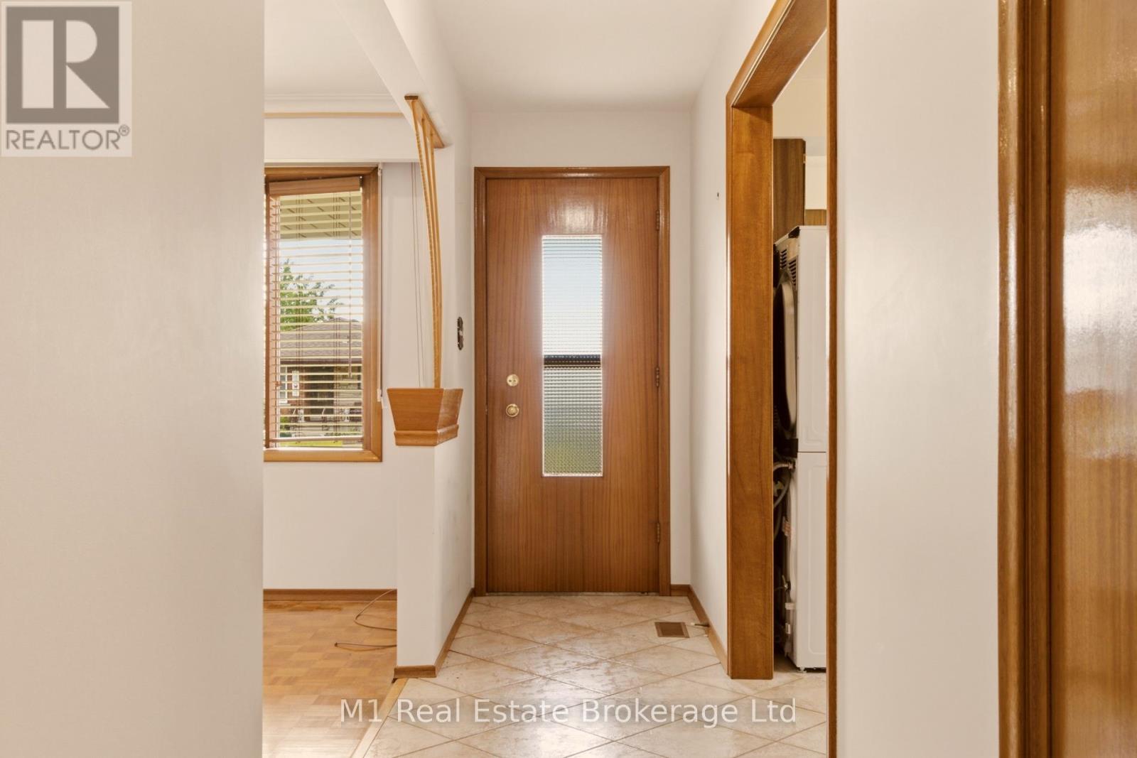 27 Palermo Crescent, Guelph, Ontario  N1E 2J8 - Photo 7 - X13453632
