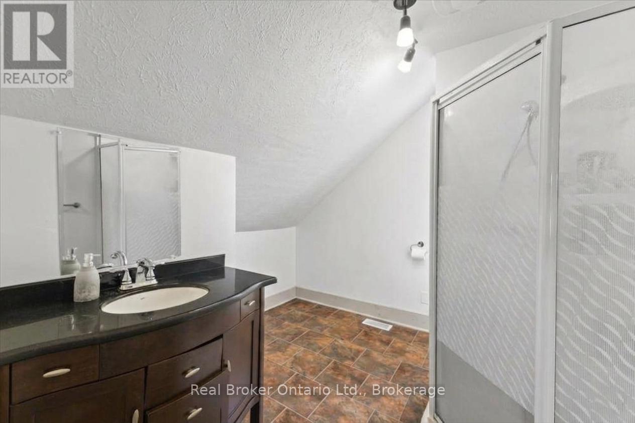115 Durham Street W, Brockton, Ontario  N0G 2V0 - Photo 15 - X13453794
