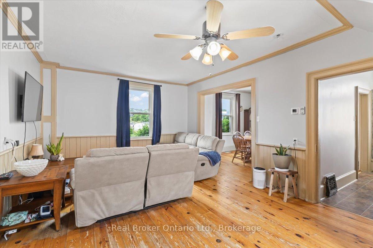 115 Durham Street W, Brockton, Ontario  N0G 2V0 - Photo 9 - X13453794