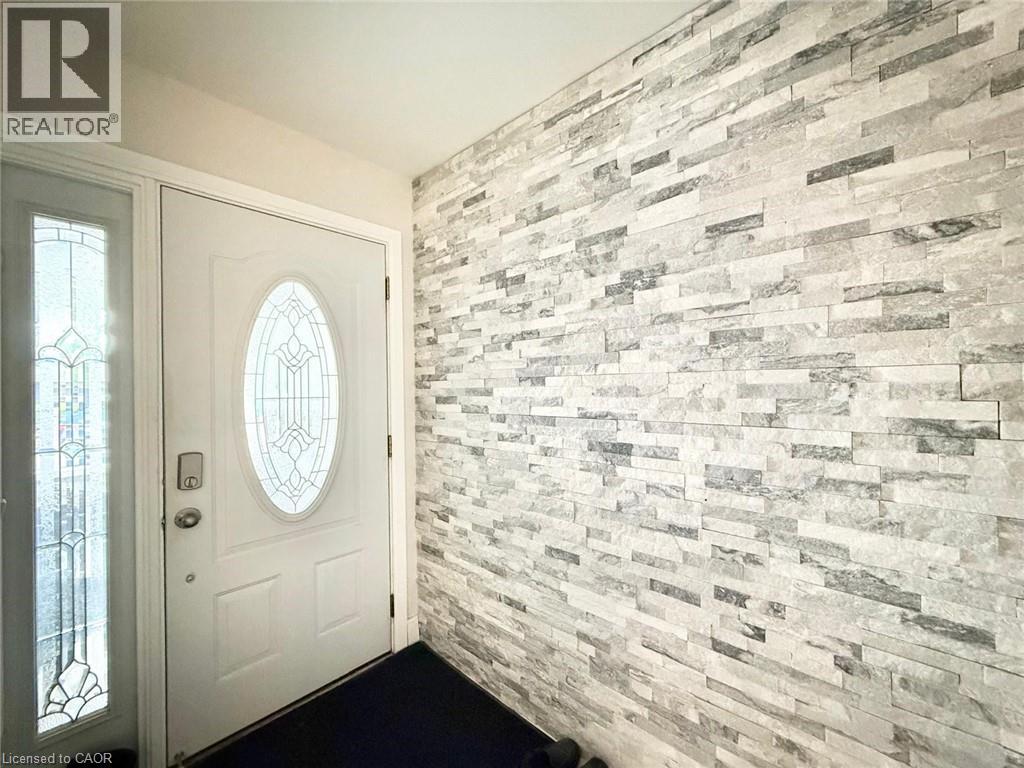 3135 Palmer Drive, Burlington, Ontario  L7M 1L2 - Photo 3 - 40840554