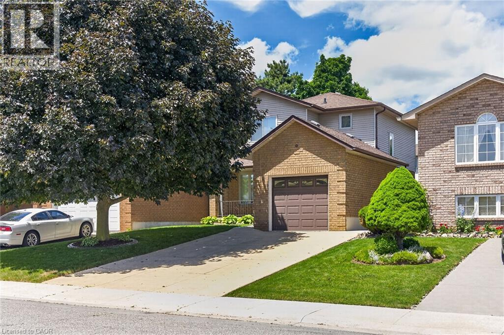 45 OSSINGTON Drive, Hamilton, Ontario