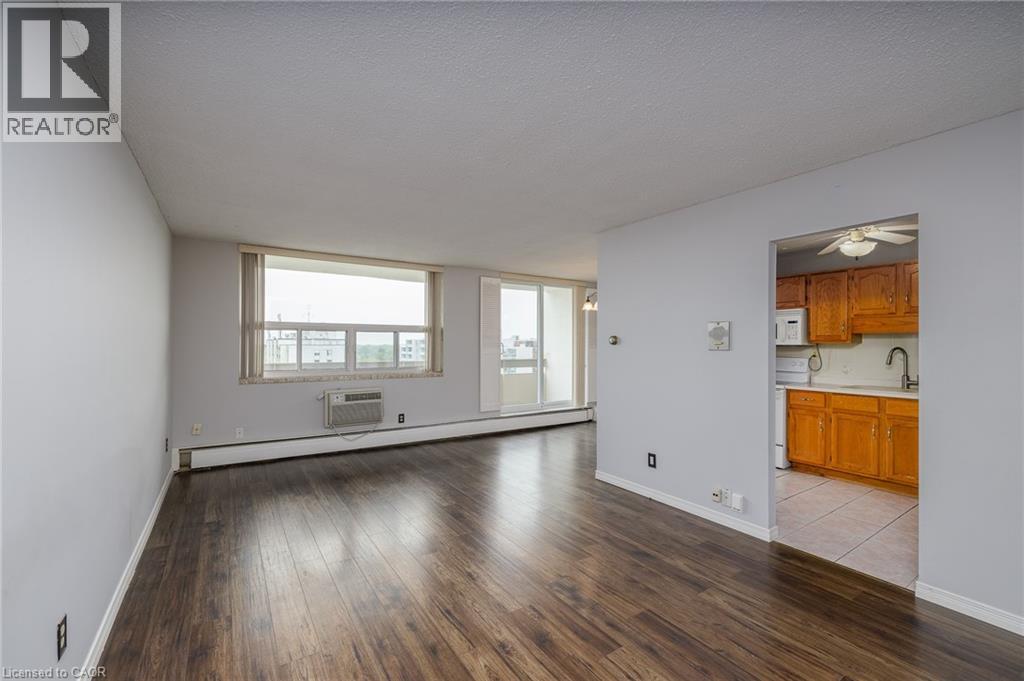 365 Geneva Street Unit# 1002, St. Catharines, Ontario  L2N 5S7 - Photo 5 - 40840522