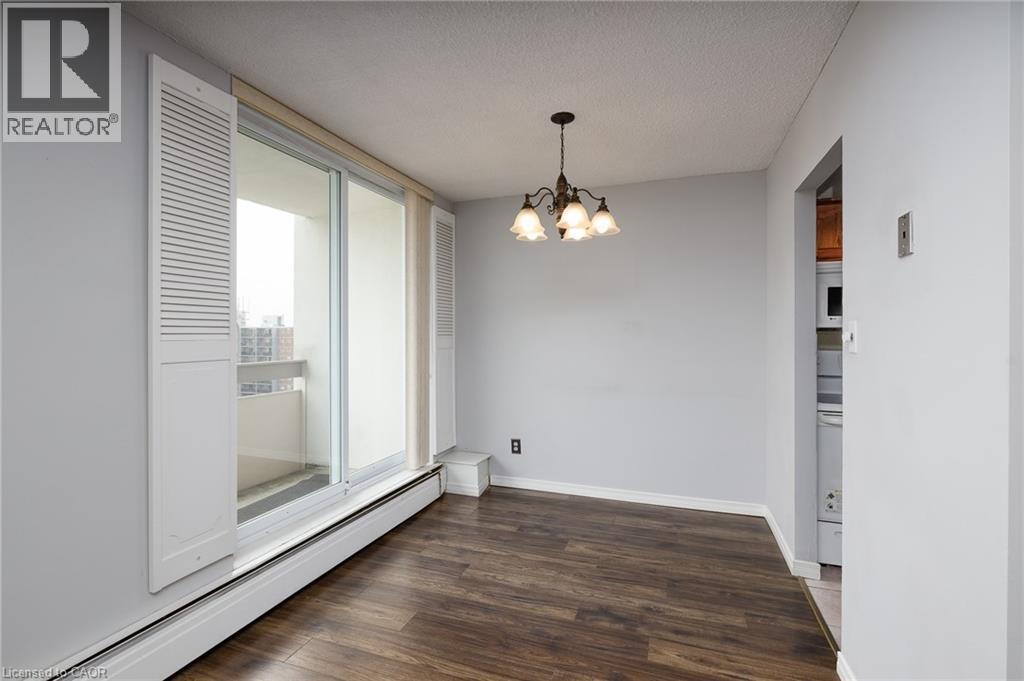 365 Geneva Street Unit# 1002, St. Catharines, Ontario  L2N 5S7 - Photo 7 - 40840522