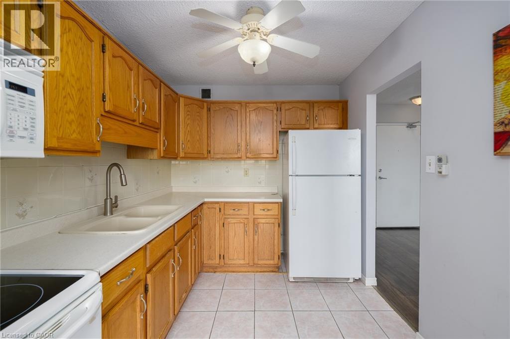 365 Geneva Street Unit# 1002, St. Catharines, Ontario  L2N 5S7 - Photo 8 - 40840522