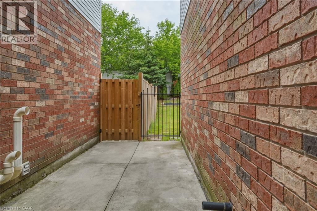 144 Benziger Lane, Stoney Creek, Ontario  L8E 6G6 - Photo 49 - 40840289