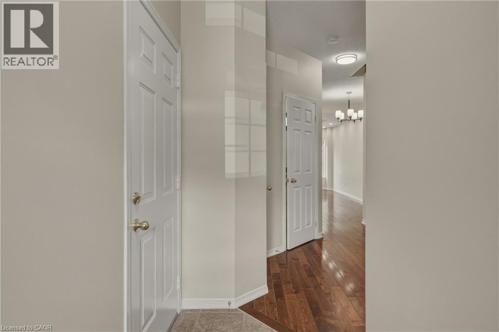 144 Benziger Lane, Stoney Creek, Ontario  L8E 6G6 - Photo 8 - 40840289